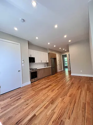 Rented by ERNY LLC | media 1