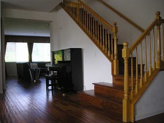 4th image of 9902 Fox Valley Ln