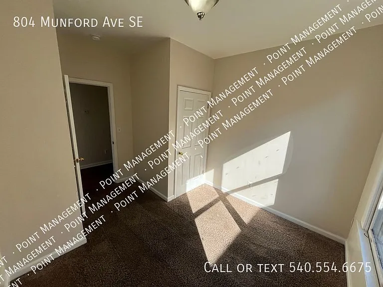 804 Munford Ave SE — Photo 6