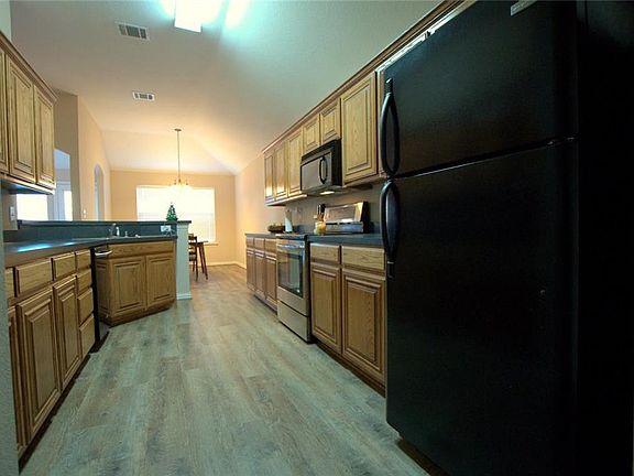 2nd image of 306 Creekside Way