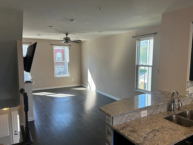 539 Willow Bend Dr — Photo 8
