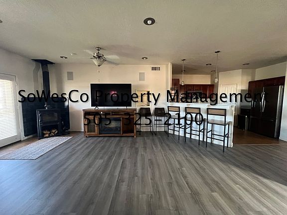 5th image of 1220 Katherine Ave