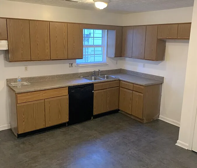 4220 Sunset Ave — Photo 10