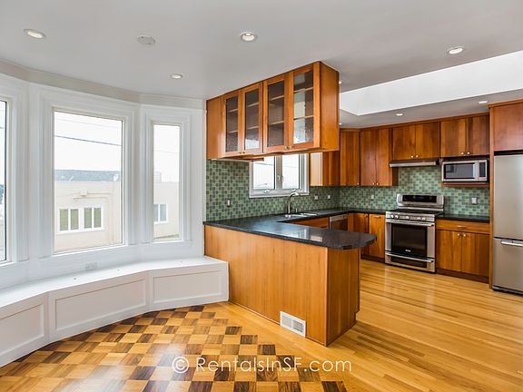4th image of 1228 Pacheco St