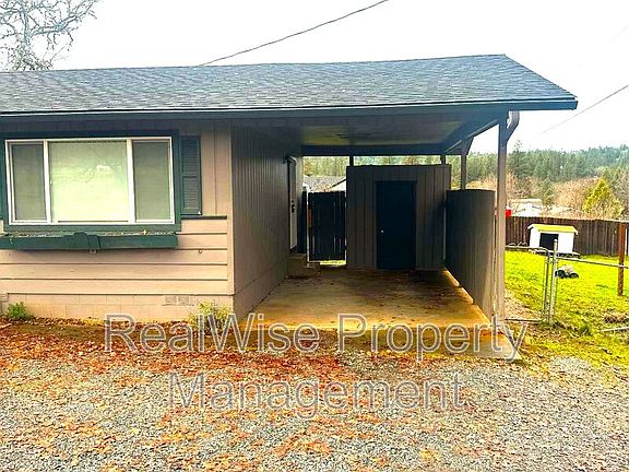 2nd image of 3160 Cloverlawn Dr