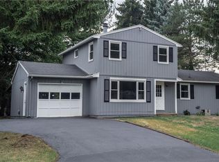 59 Gannett Rd, Farmington, NY 14425