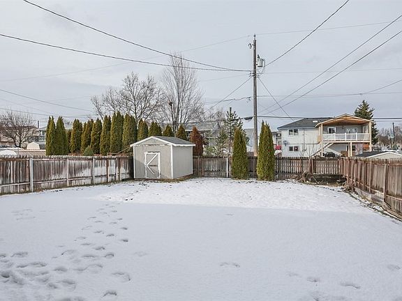 3rd image of 2227 E Garland Ave