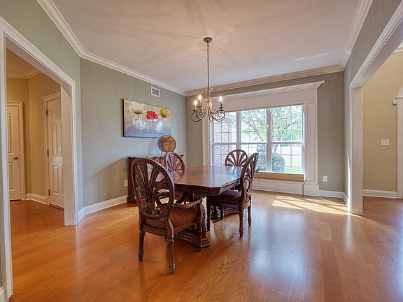 5th image of 3454 Burkardt Dr