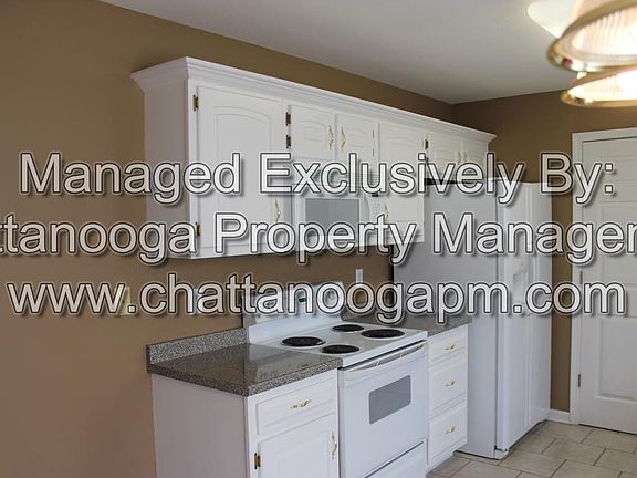 4th image of 1110 Fuller Glen Cir