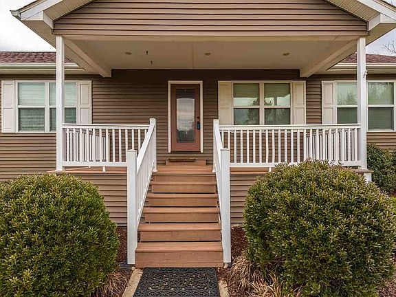 5th image of 48 Coralburst Ln