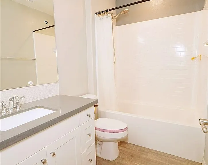 103 Cambria Ct — Photo 19