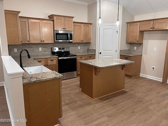 4th image of 8325 Snelling Drive