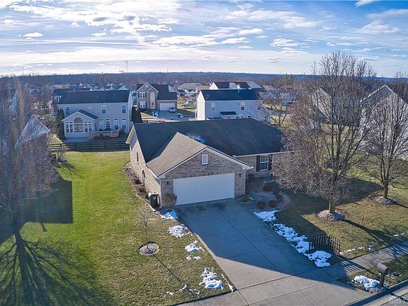 2nd image of 960 Bakersfield Ct