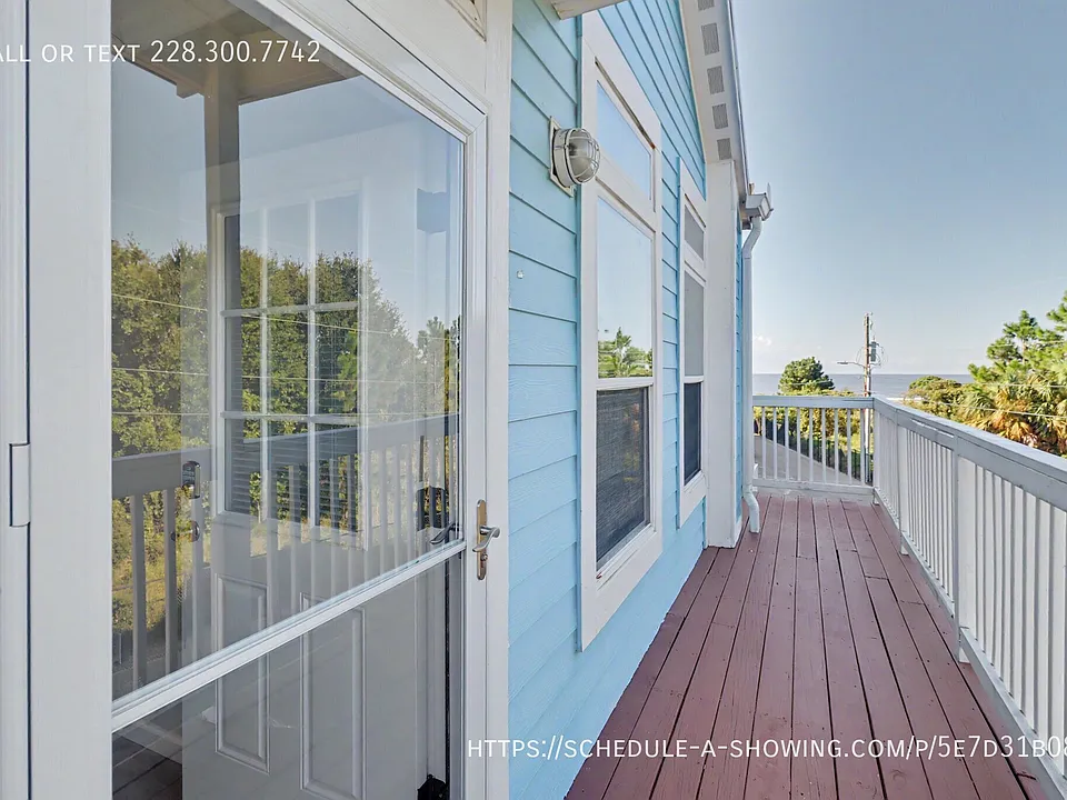 1515 E Beach Blvd #230