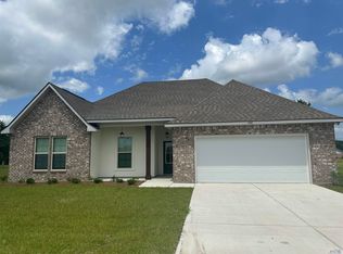 490 Madio Dr, Houma, LA 70364