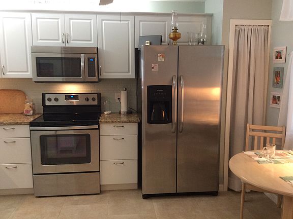 2nd image of 7700 Sun Island Dr S APT 103