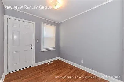 108 Sylvania Ave #2 — Photo 23