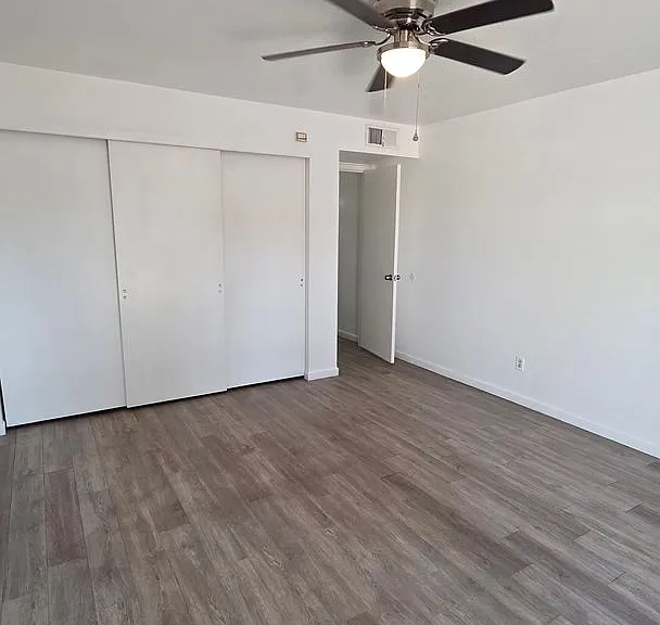 708 E Colgate Dr — Photo 20