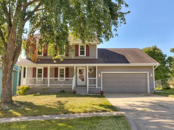 420 Highland Dr, Carlisle, IA 50047