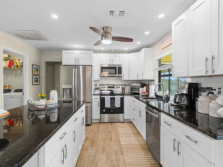 47 Annapolis Ln — Photo 12