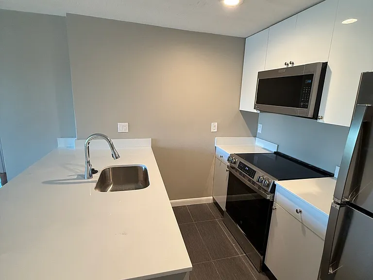 50 Evergreen St #31 — Photo 4