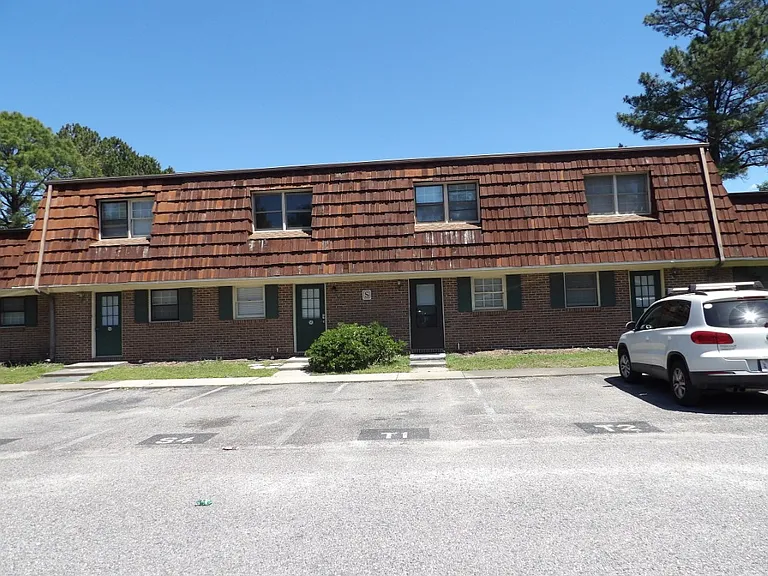 1025 Carolina Pines Blvd #S-4 — Photo 1