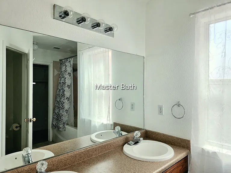 1270 Fountain Loop — Photo 13
