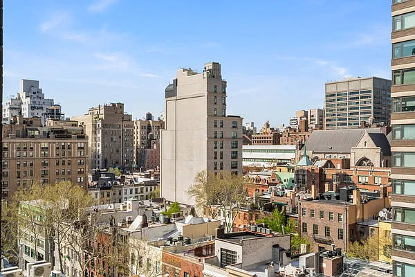 Sold by Compass | media 9