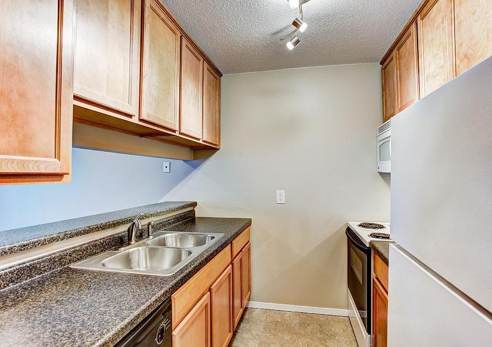 1st image of 12942 Nicollet Ave APT 102