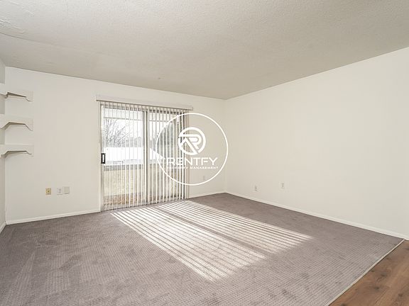 2nd image of 2205 Sunderland Rd APT 115D