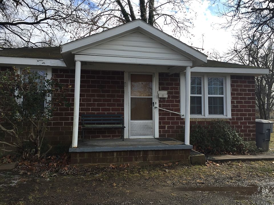 1st image of 413 Quay St