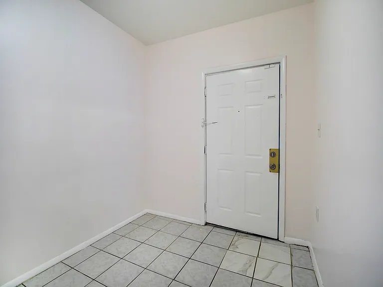 79 Eaton Pl #1 — Photo 8