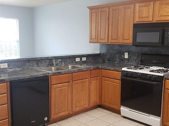 5th image of 3921 Carver Pl