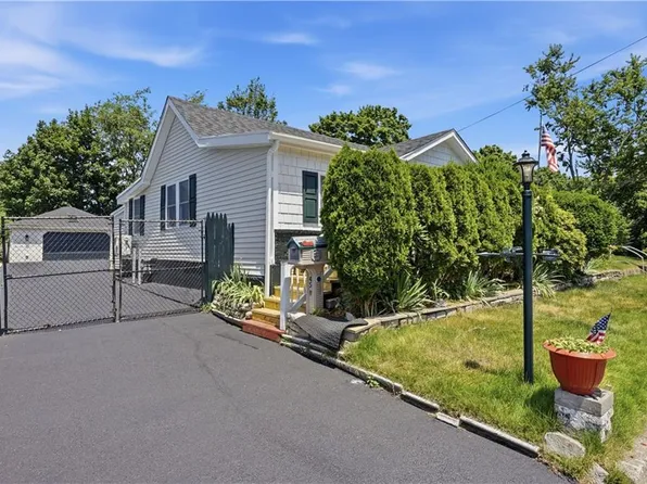 45 Marine Ave, Warwick, RI 02888