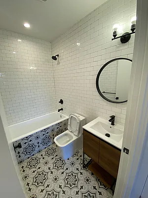 Rented by Aron Fried, LREB | media 12