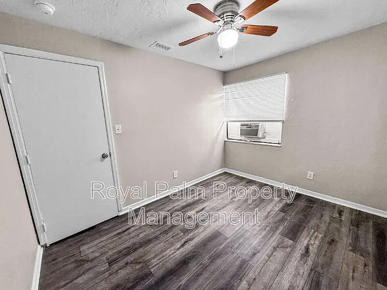 3744 Estelle Ave — Photo 27