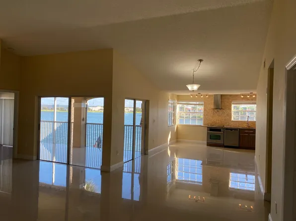 14601 Balgowan Rd APT 202, Miami Lakes, FL 33016
