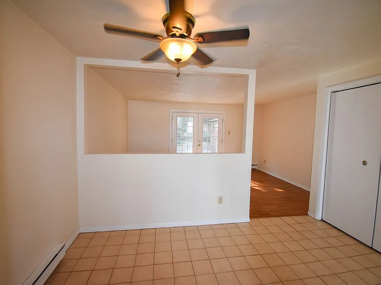 351 W Grape St — Photo 11