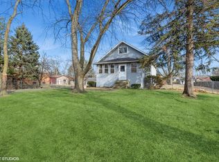 17 N Westgate Rd, Mount Prospect, IL 60056