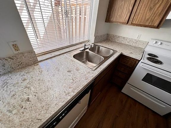 4th image of 4770 Topaz St Unit 115