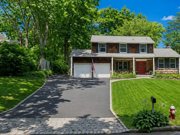 26 Sheryl Crescent, Smithtown, NY 11787