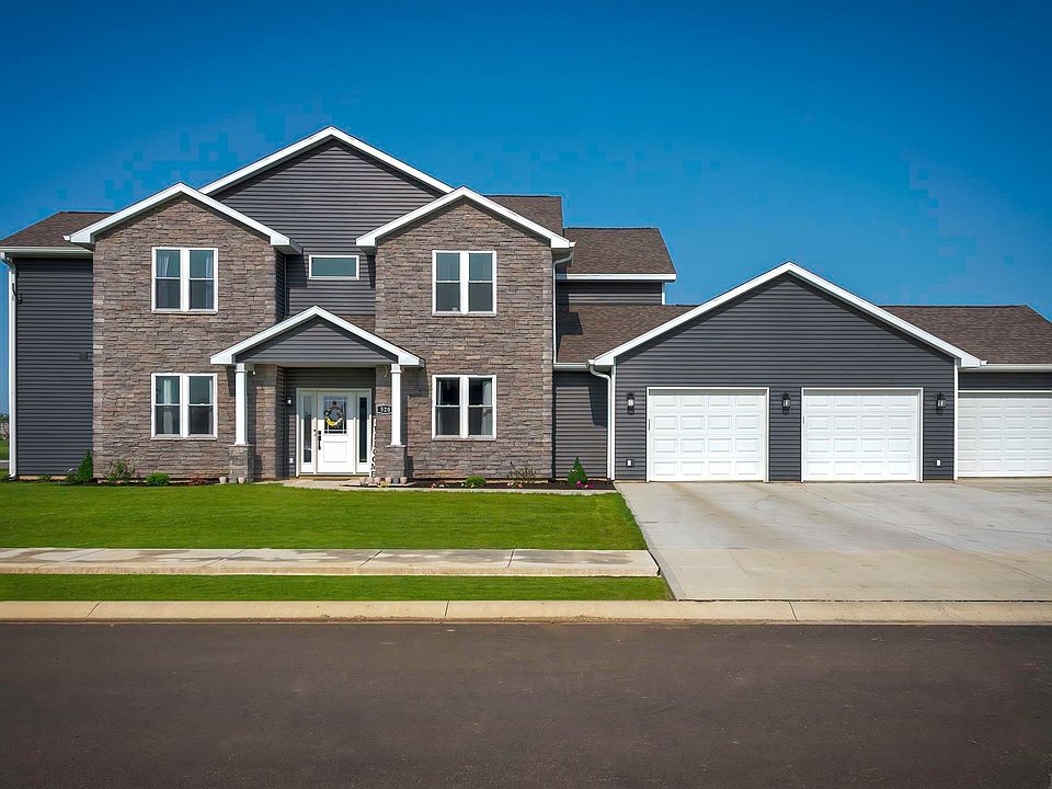 1st image of 520 Aviation Dr