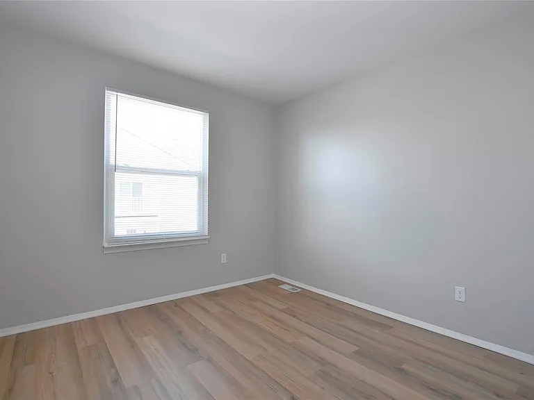 1527 Mariner Dr — Photo 13