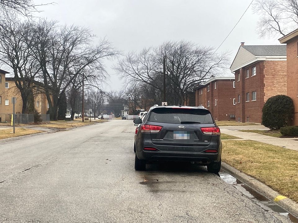 2nd image of 744 Walnut St