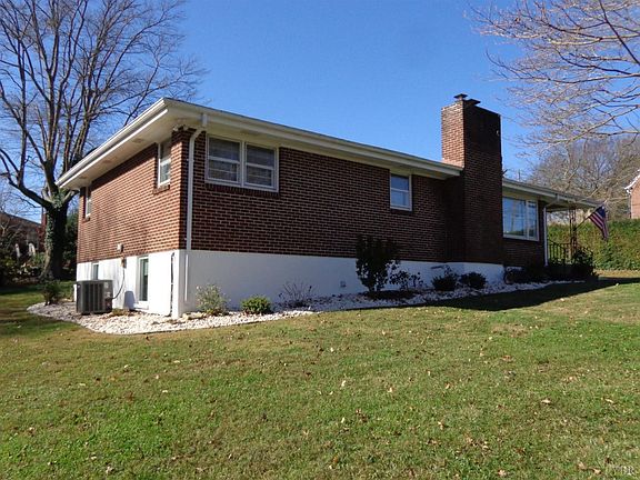 3rd image of 607 Biltmore Ave