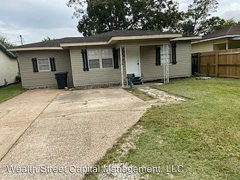 4th image of 323 Atlanta Ave