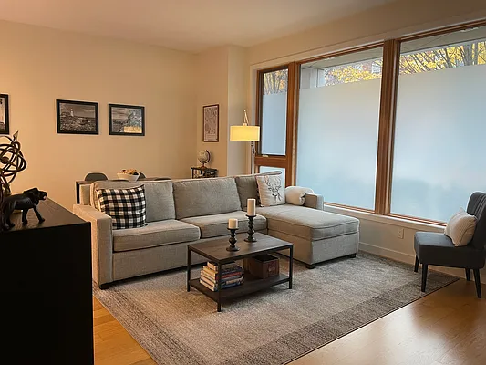 Rented by Compass | media 16