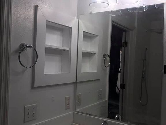 2nd image of 408 Fernandez St