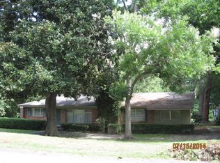411 Jackson St E, Douglas, GA 31533