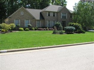 6829 Pacifica Dr, Poland, OH